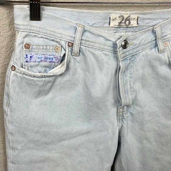 We The Free Maggie Chewed Hem Ankle Jeans Busted Knees Ditsy Floral Patch 26 - Picture 3 of 11